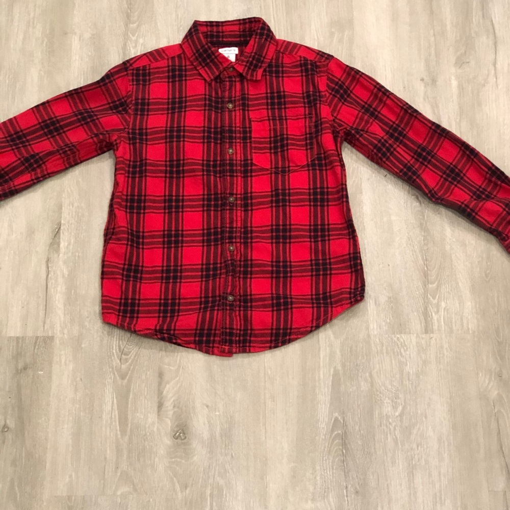 Carter’s boys red and black shirt !